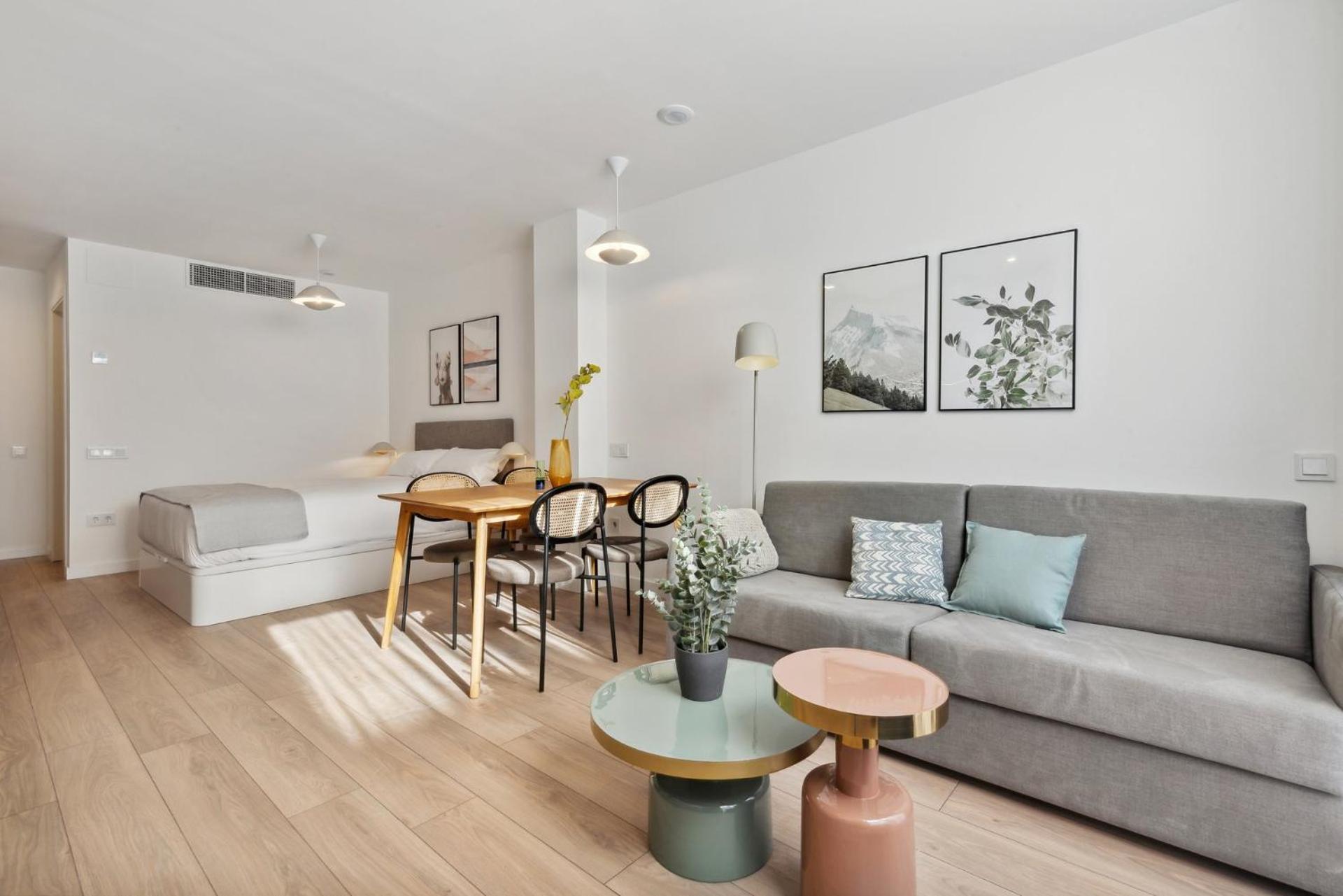 Limehome Valencia Carrer Del Pare Palau I Quer Exteriér fotografie