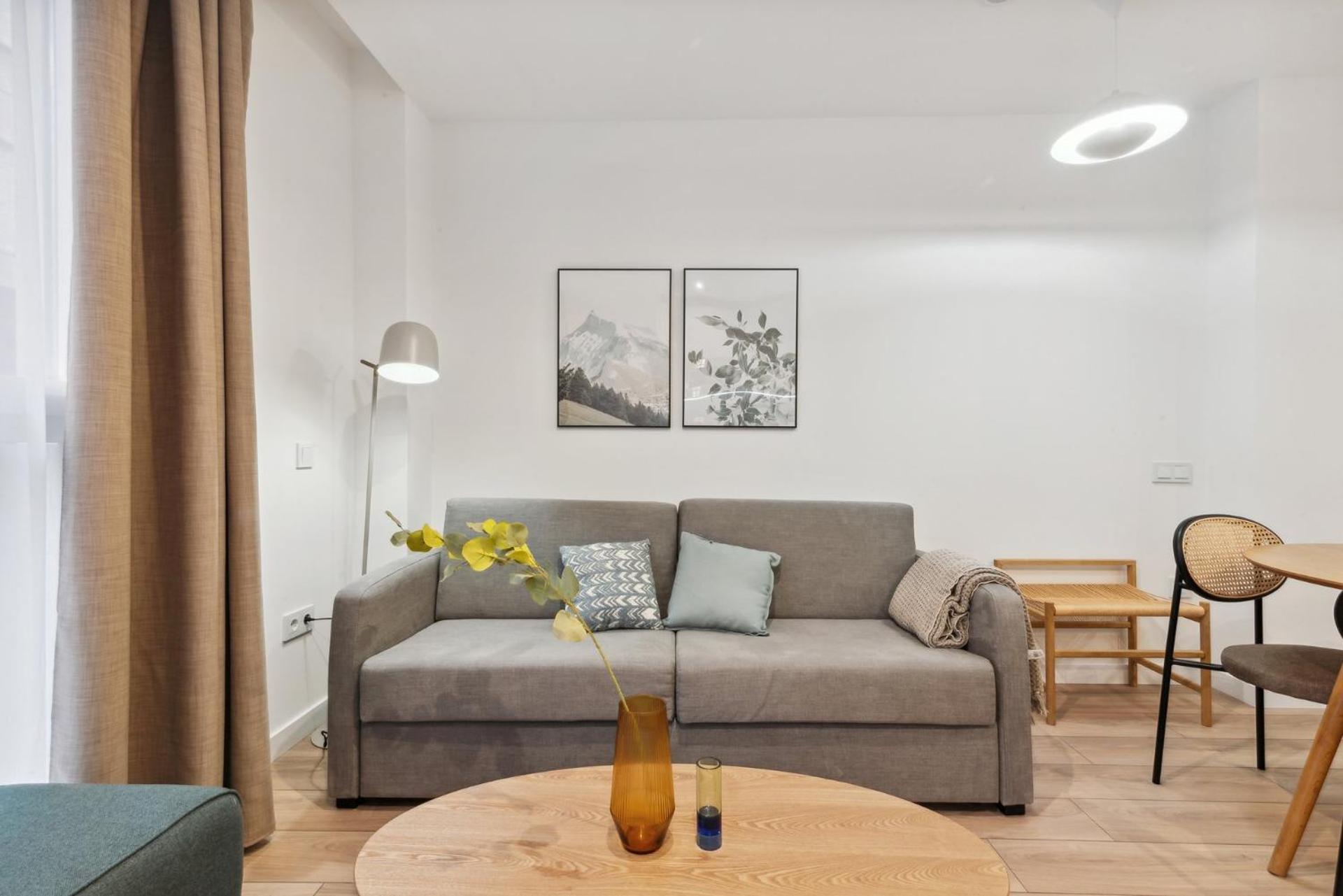 Limehome Valencia Carrer Del Pare Palau I Quer Exteriér fotografie