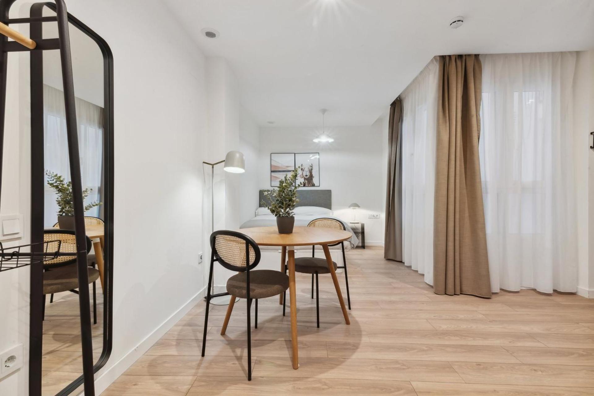 Limehome Valencia Carrer Del Pare Palau I Quer Exteriér fotografie